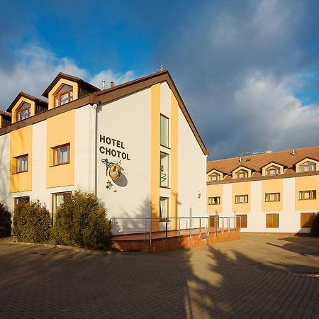 Hotel Chotol Horoměřice Exterior foto