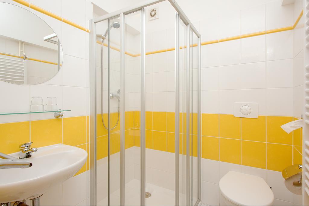 Hotel Chotol Horoměřice Cameră foto