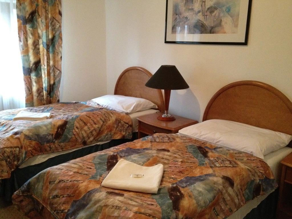 Hotel Chotol Horoměřice Cameră foto